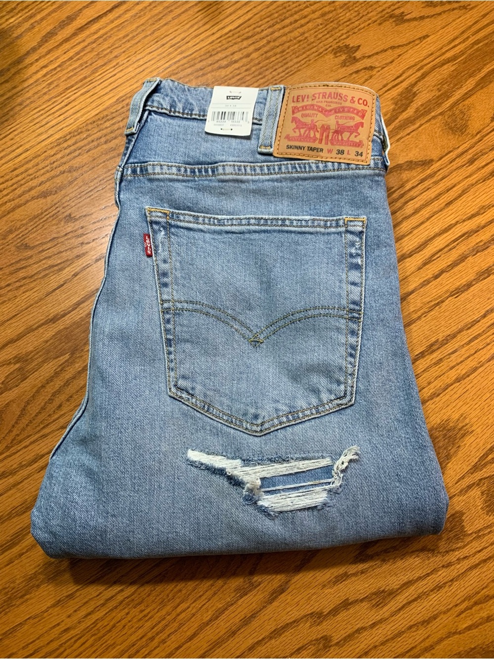 Levi’s skinny taper fit jeans in size 38x34.